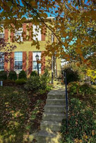 6020 Phlox Ct, Alexandria, VA 22310